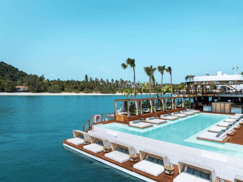 Phuket: YONA Floating Beach Club Day Experience - The check-in and 10-minute boat ride