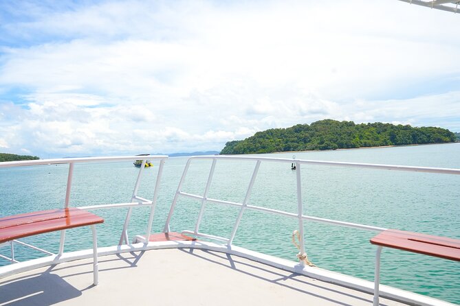 Premium James Bond Island by Big Boat with Canoeing - Thai buffet lunch on the boat