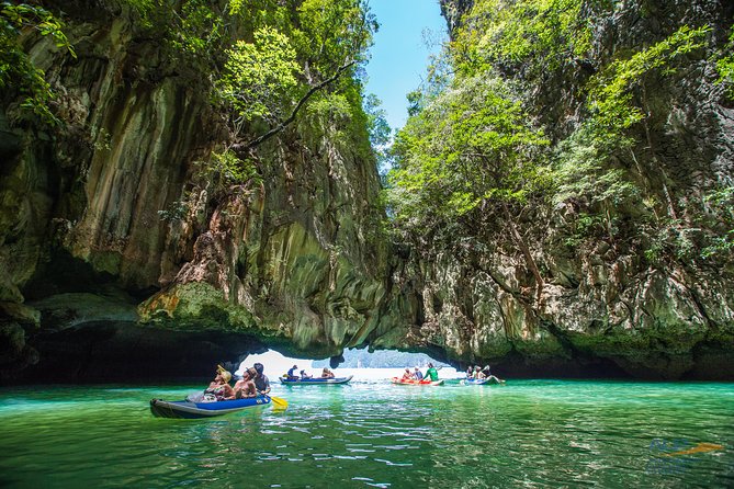 PREMIUM James Bond & Phang Nga bay & 2 Canoes - James Bond Island and the famous rock view