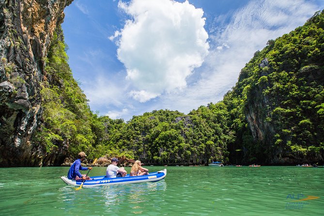PREMIUM James Bond & Phang Nga bay & 2 Canoes - Hong Island and its enclosed lagoon
