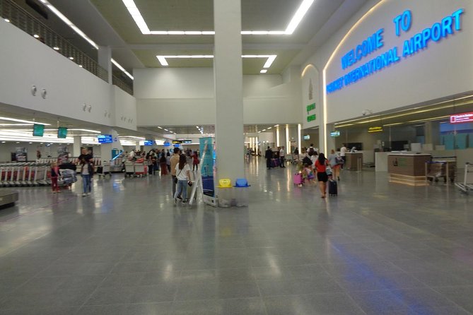 Private Arrival Transfer from Phuket Airport to Hotel (SHA Plus) - Vehicle comfort, luggage, and group size