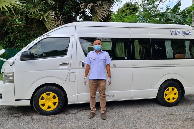 Private local city tour with english speaking driver - Morning or afternoon, and four to eight hours