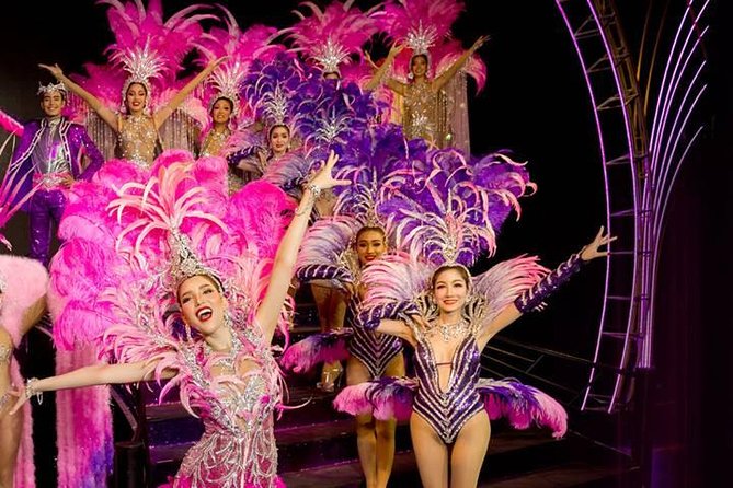 Simon Cabaret Show in Phuket - The performers and the style of comedy