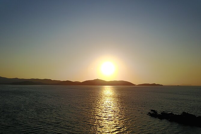 Small Group Phi Phi Islands Sunrise Tour with Seaview Lunch - What the crew adds to the day