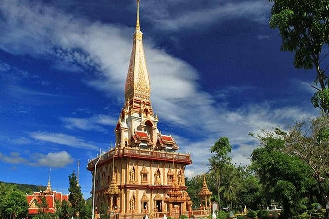 Small Group Phuket Sightseeing and City Tour - Rang Hill and a second angle on Phuket Town