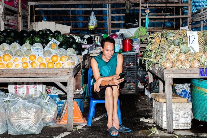 Southern Flavors Phuket Food Tour with 15+ Tastings - What the guides add to the meal