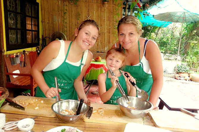 Vegetarian Organic Thai Cooking Class and Market Tour in Phuket - Why the market visit matters before you start cooking
